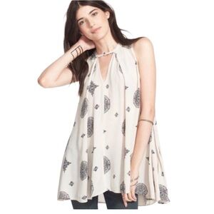 FREE PEOPLE “Tree Swing” Keyhole Tunic with Pockets